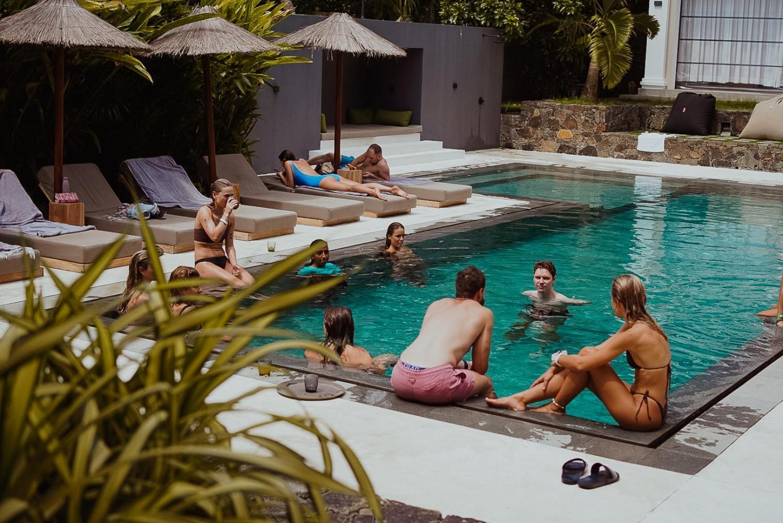 The Salty Pelican Yoga & Surf Retreat Диквела Екстериор снимка